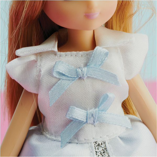 Zimowa Lalka LOTTIE z akcesoriami Królowa Śniegu 18 cm